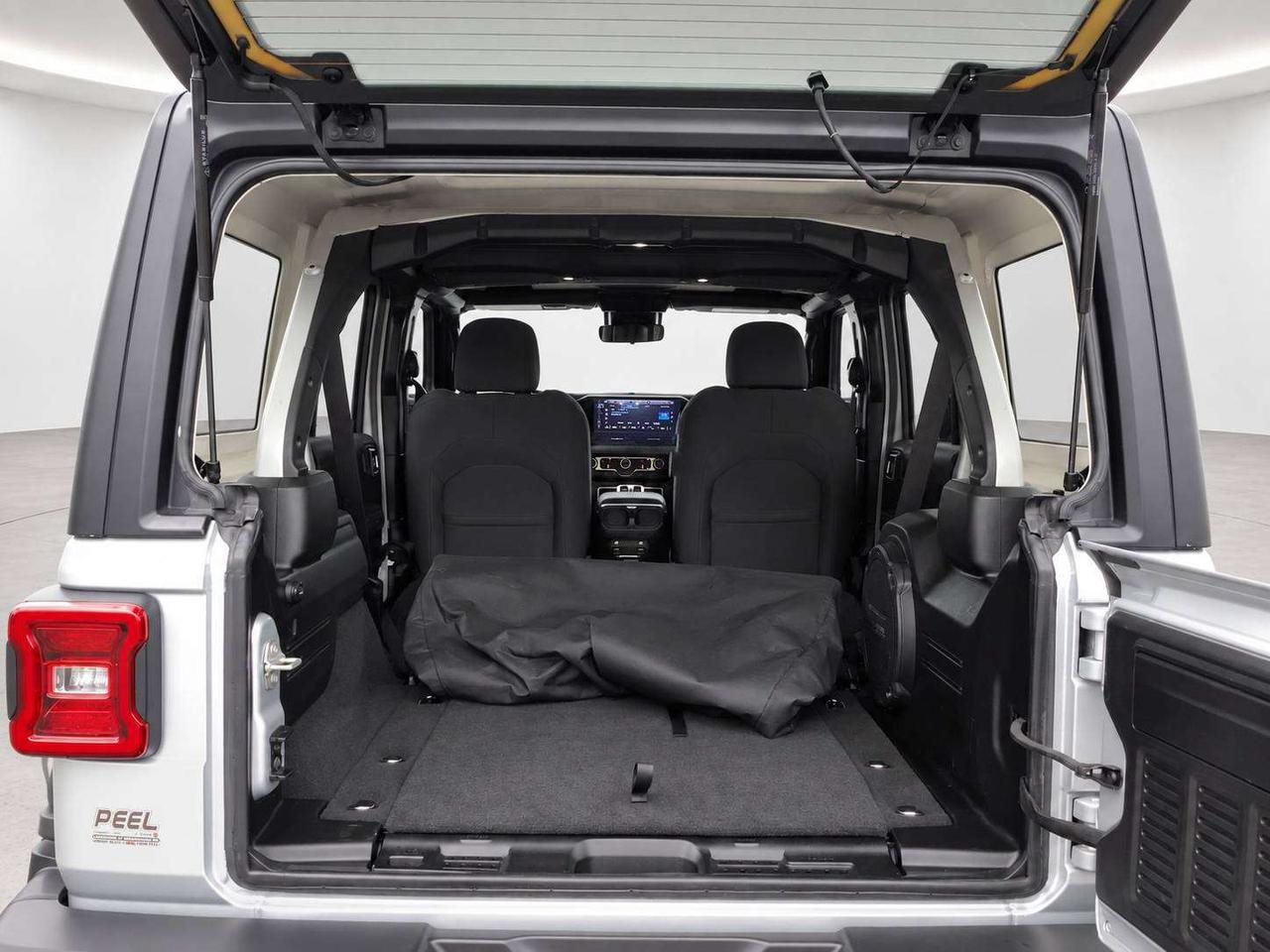 2024 Jeep Wrangler Sahara | Heated Cloth | LED | Alpine NAV | 4X4 Photo