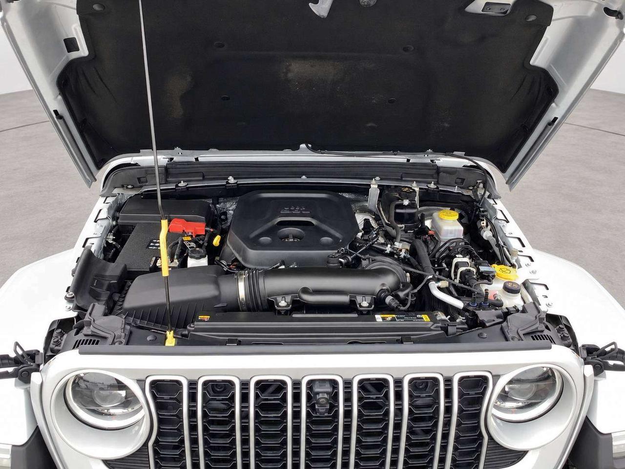 2024 Jeep Wrangler Sahara | Heated Cloth | LED | Alpine NAV | 4X4 Photo