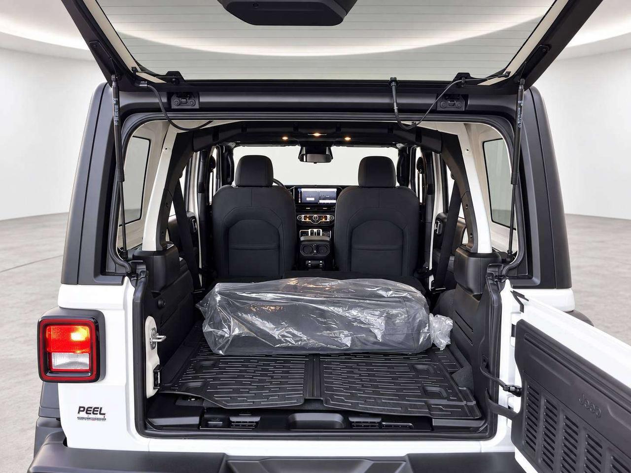2026 Jeep Wrangler Willys 4Dr V6 | Power Dome Hood | LOW KM | 4X4 Photo