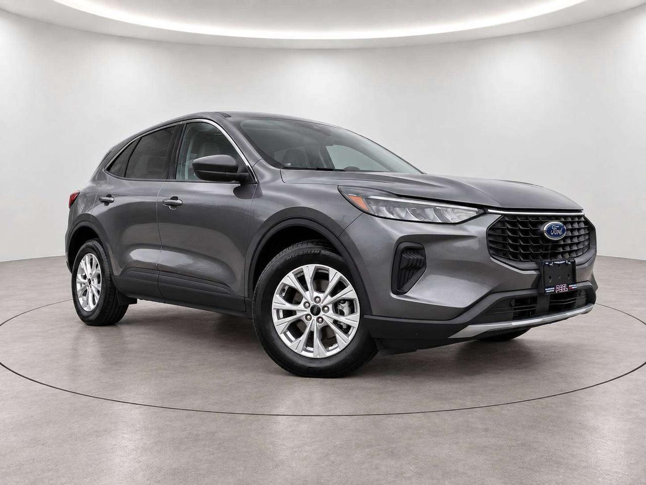 2024 Ford Escape Active | Heated Cloth Seats | Tech Pkg | FWD Photo1
