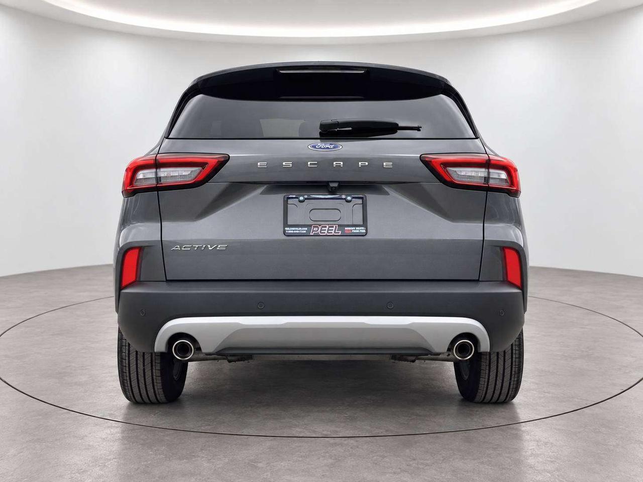 2024 Ford Escape Active | Heated Cloth Seats | Tech Pkg | FWD Photo