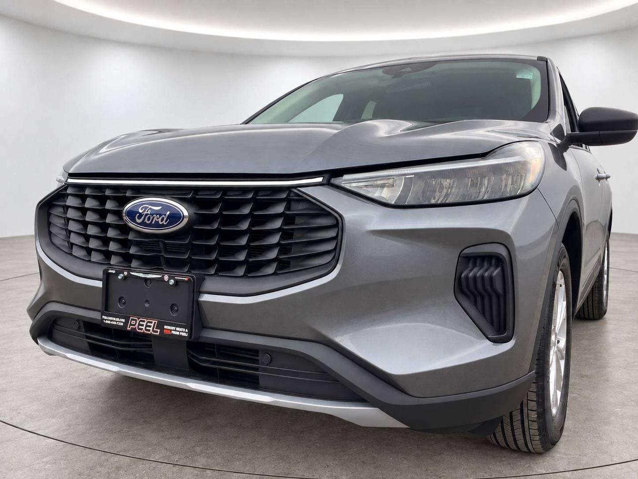 2024 Ford Escape Active | Heated Cloth Seats | Tech Pkg | FWD Photo