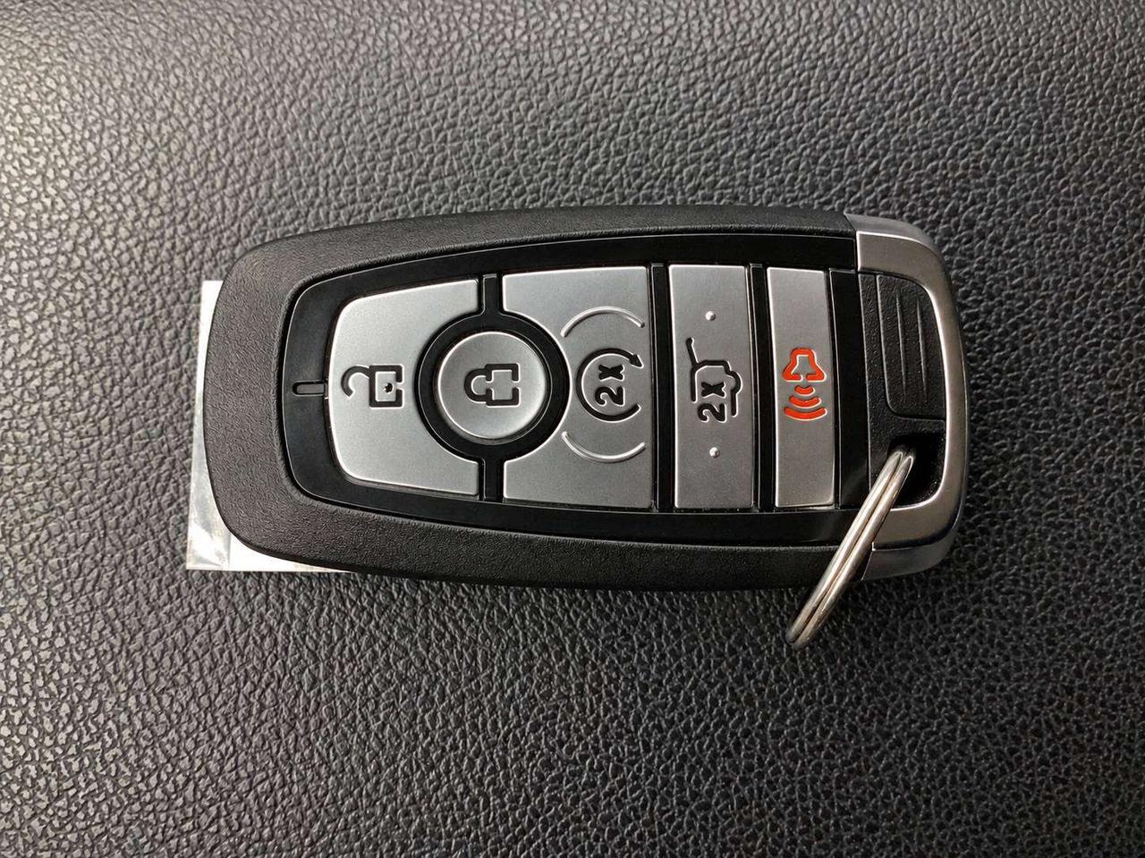 2024 Ford Escape Active | Heated Cloth Seats | Tech Pkg | FWD Photo