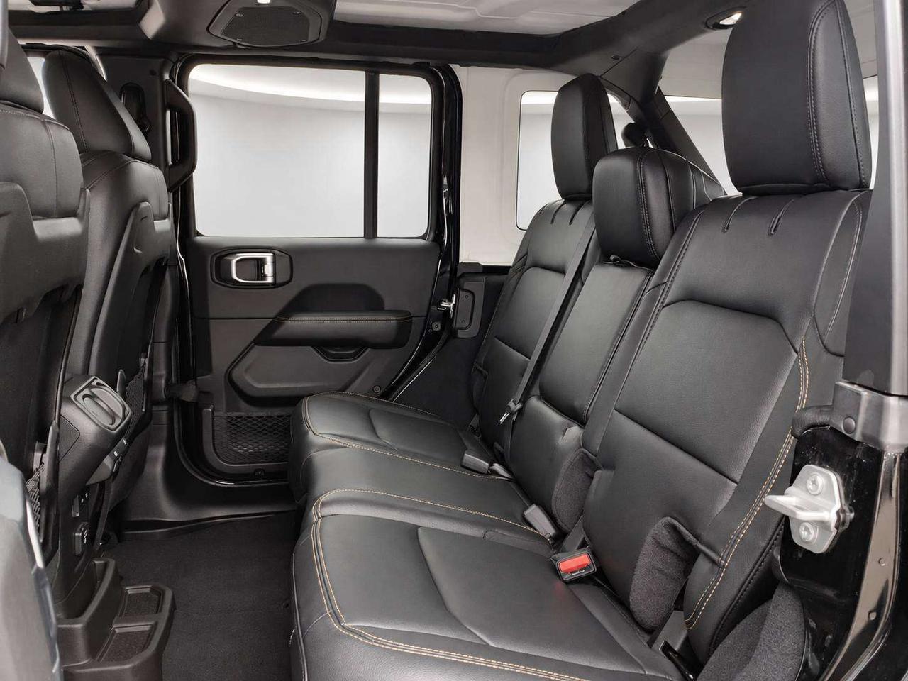 2024 Jeep Wrangler Sahara 4Dr | Heated Leather | Side Steps | 4X4 Photo