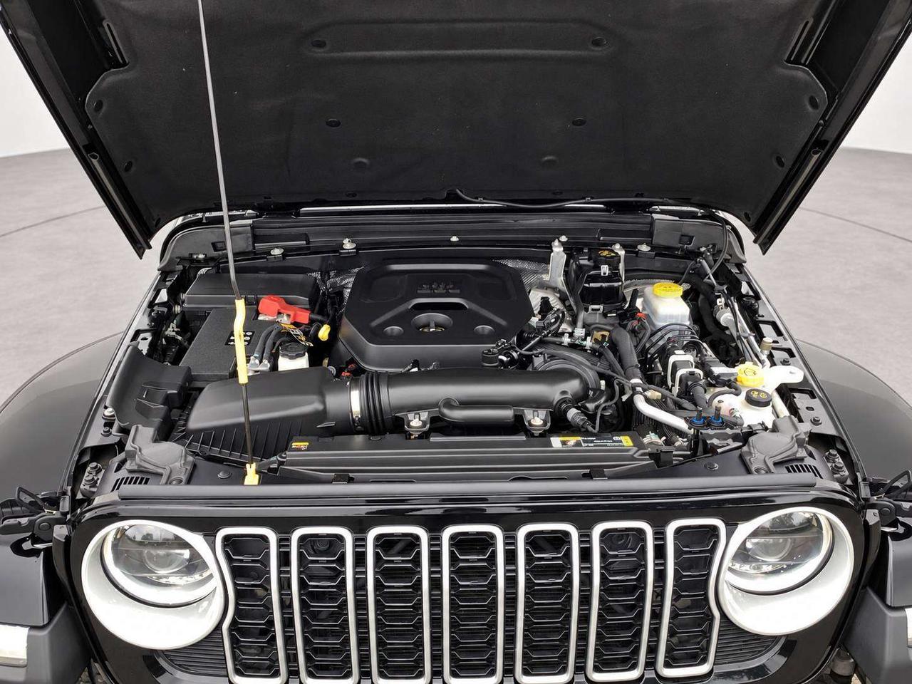 2024 Jeep Wrangler Sahara 4Dr | Heated Leather | Side Steps | 4X4 Photo
