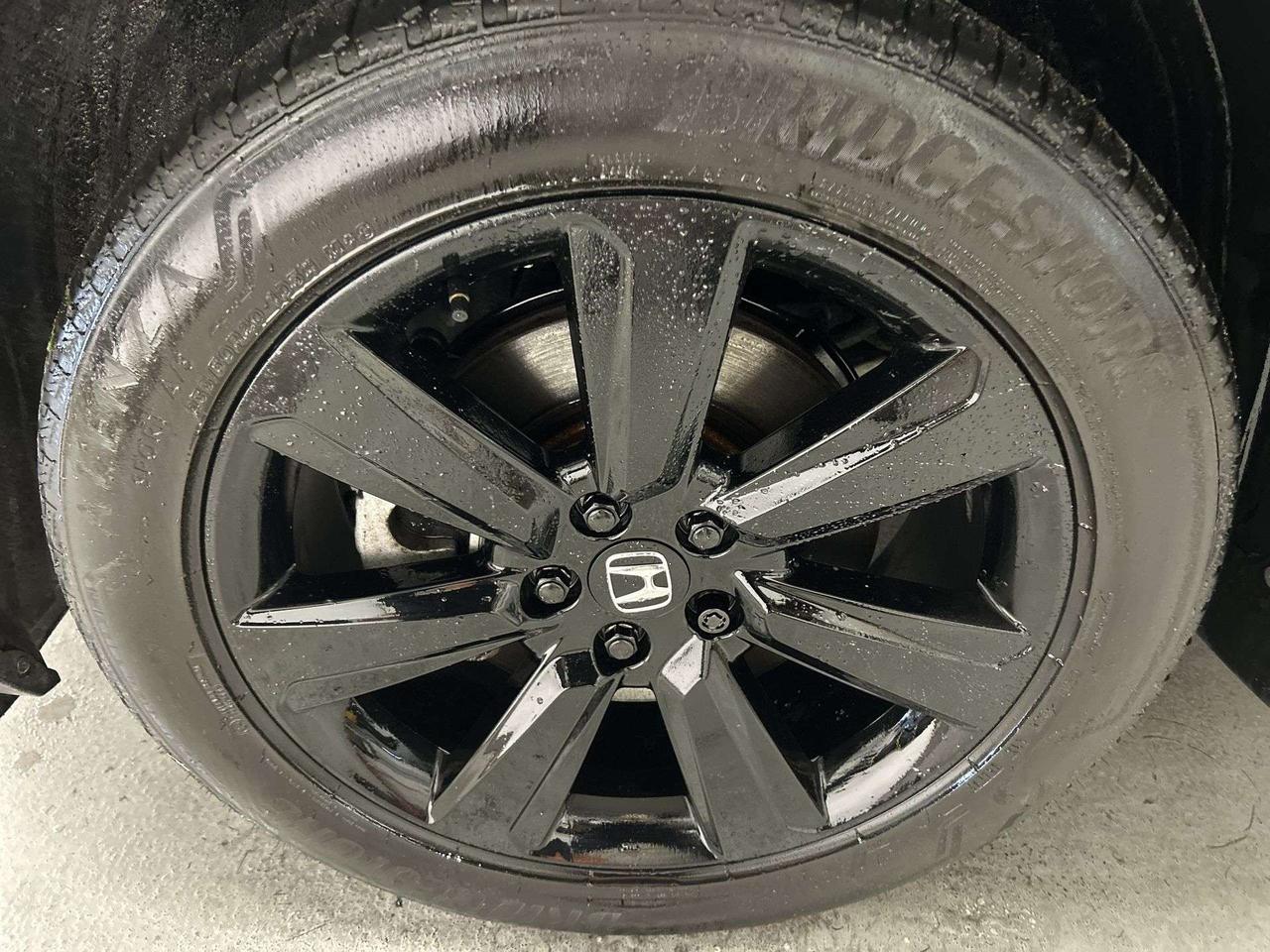 2025 Honda Pilot BLACK EDITION AWD | 8-PASS | LEATHER | PANO ROOF Photo