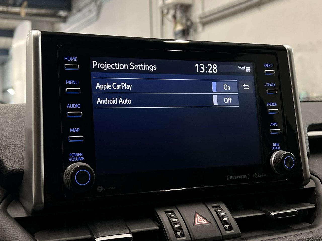 2021 Toyota RAV4 XLE PREMIUM AWD | LEATHER | SUNROOF | CARPLAY Photo