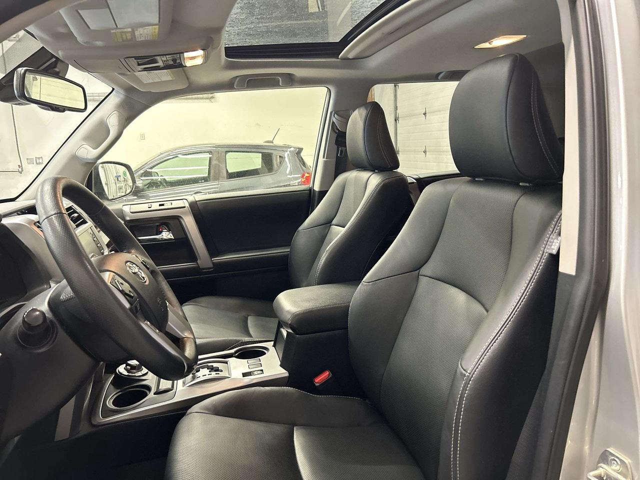 2022 Toyota 4Runner LIMITED 4X4 | 7-PASS | COOLED LEATHER | SUNROOF Photo1