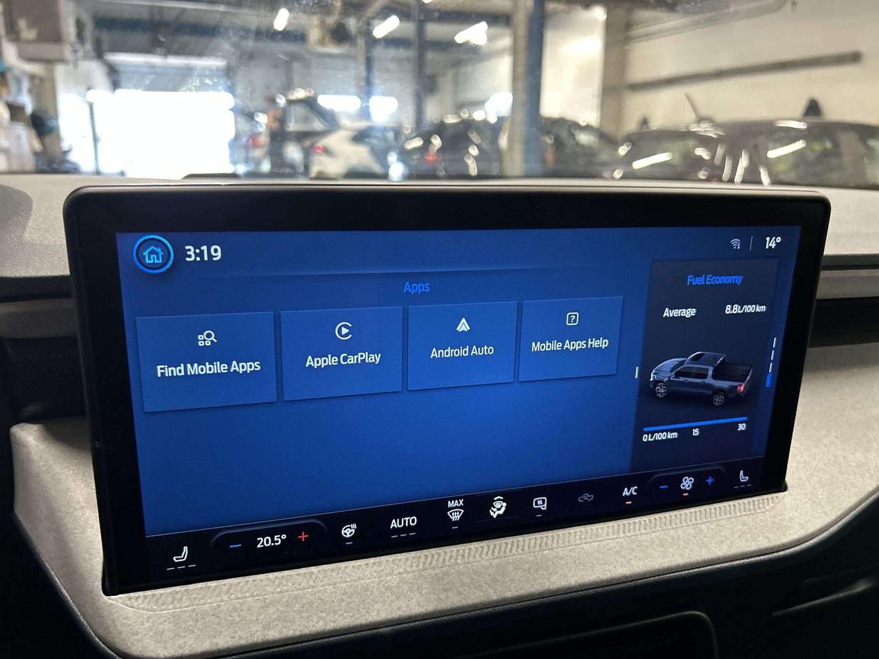 2026 Ford Maverick XLT AWD | LOW KMS! | HTD SEATS | CARPLAY | TOW PKG Photo2