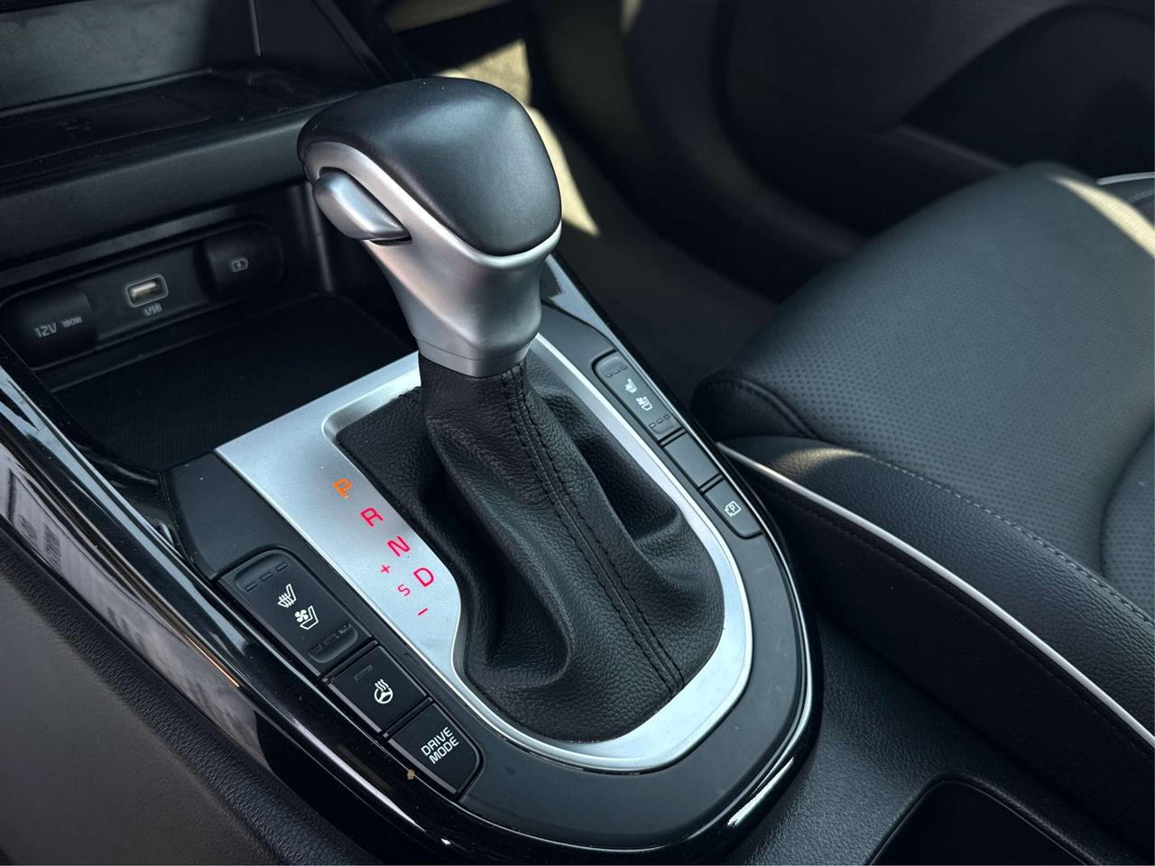2023 Kia Forte GT 1 OWNER LEATHER ROOF  WE FINANCE ALL CREDIT Photo