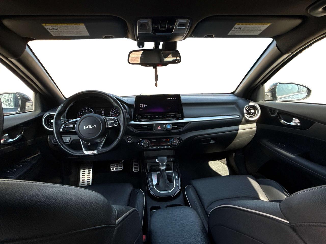 2023 Kia Forte GT 1 OWNER LEATHER ROOF  WE FINANCE ALL CREDIT Photo