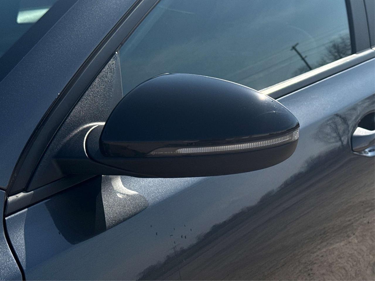 2023 Kia Forte GT 1 OWNER LEATHER ROOF  WE FINANCE ALL CREDIT Photo