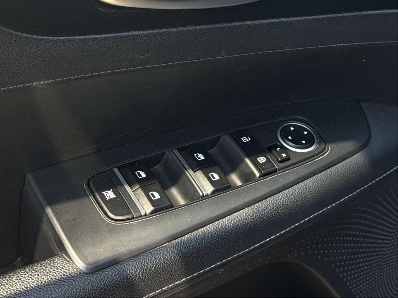 2023 Kia Forte GT 1 OWNER LEATHER ROOF  WE FINANCE ALL CREDIT Photo