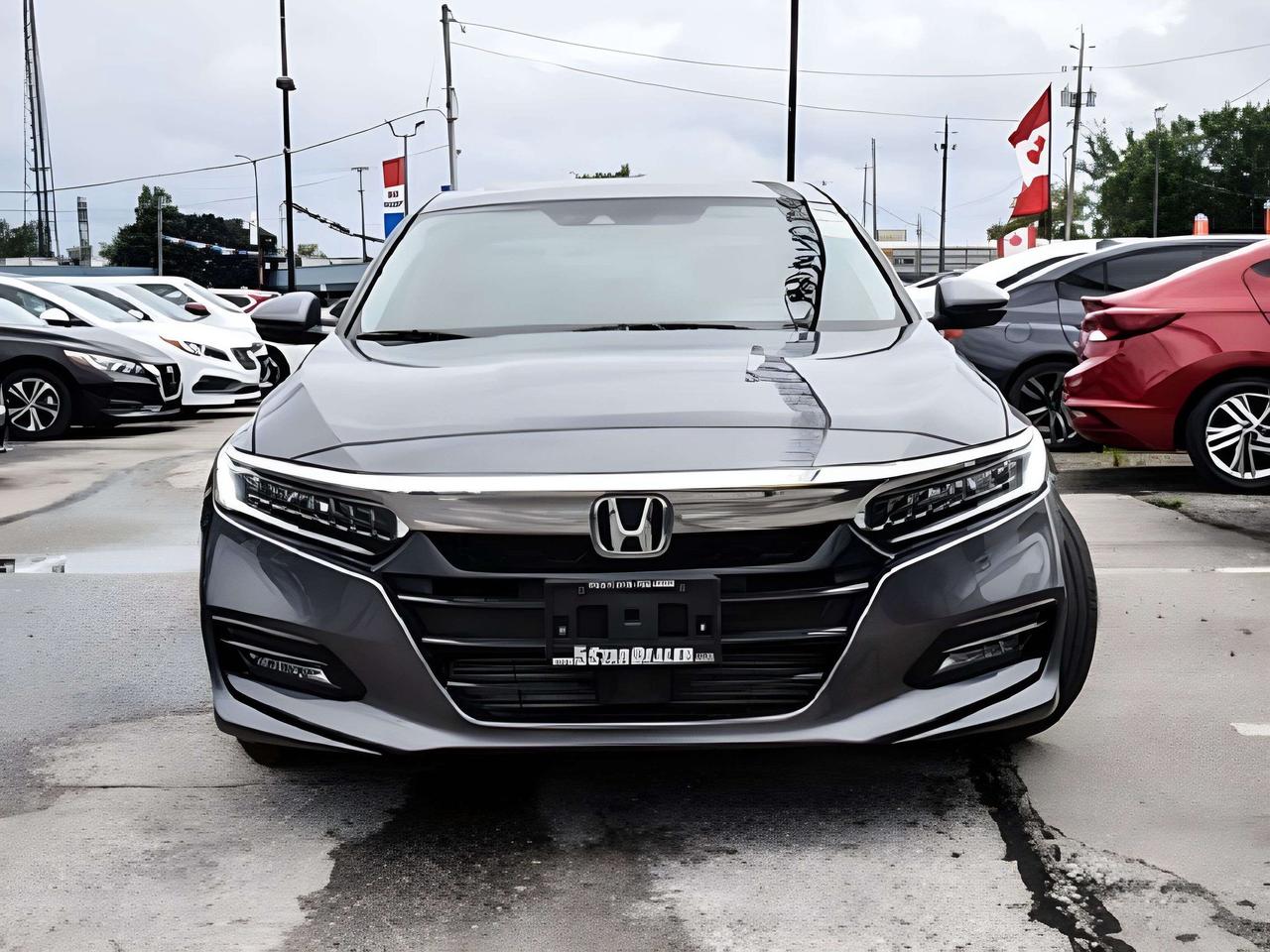 2018 Honda Accord Touring NAV LEATHER ROOF MINT WE FINANCE ALL CREDT Photo1