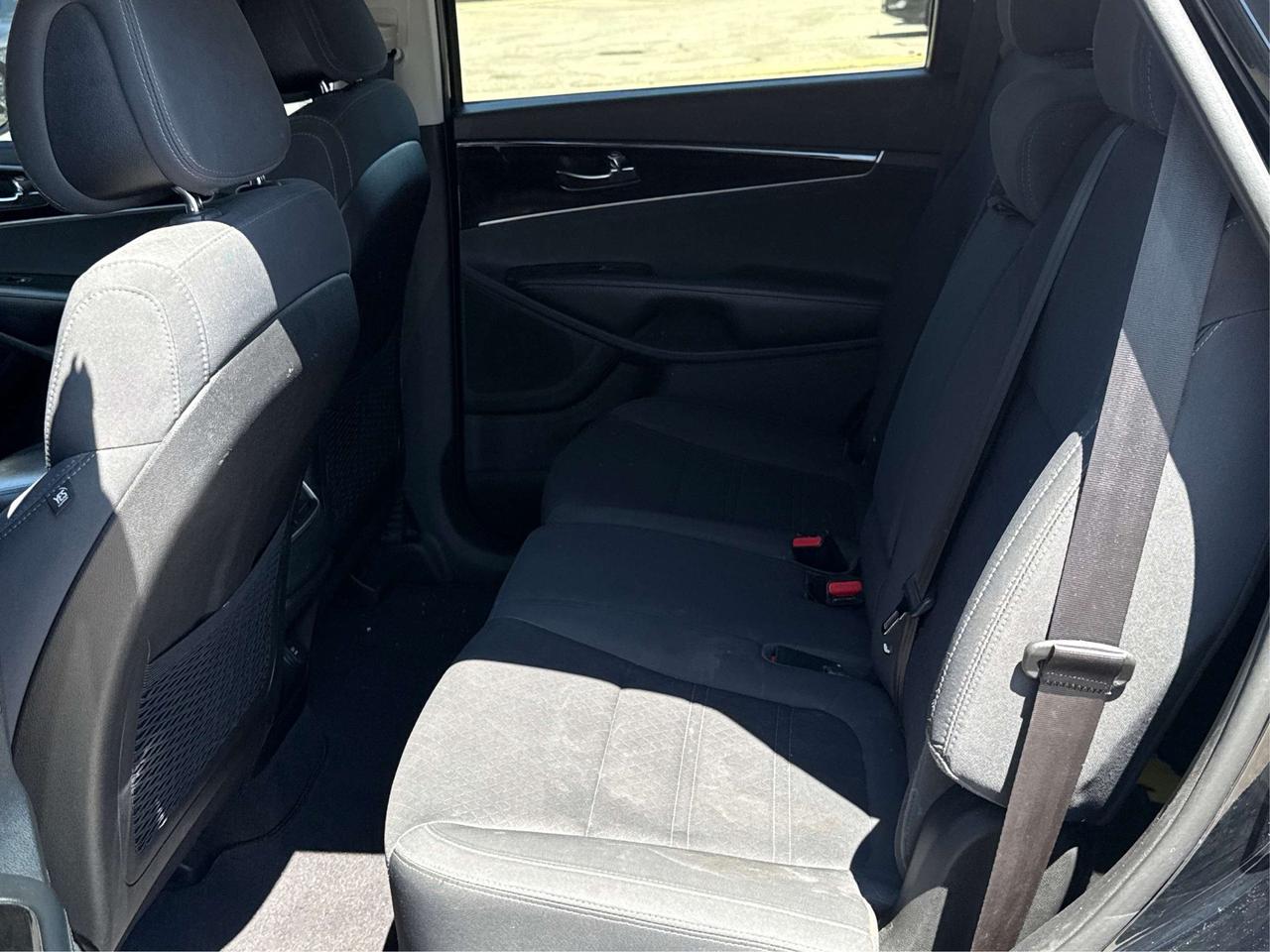 2016 Kia Sorento CERTIFIED AWD 7 PASS REAR CAM  WE FINANCE ALL Photo