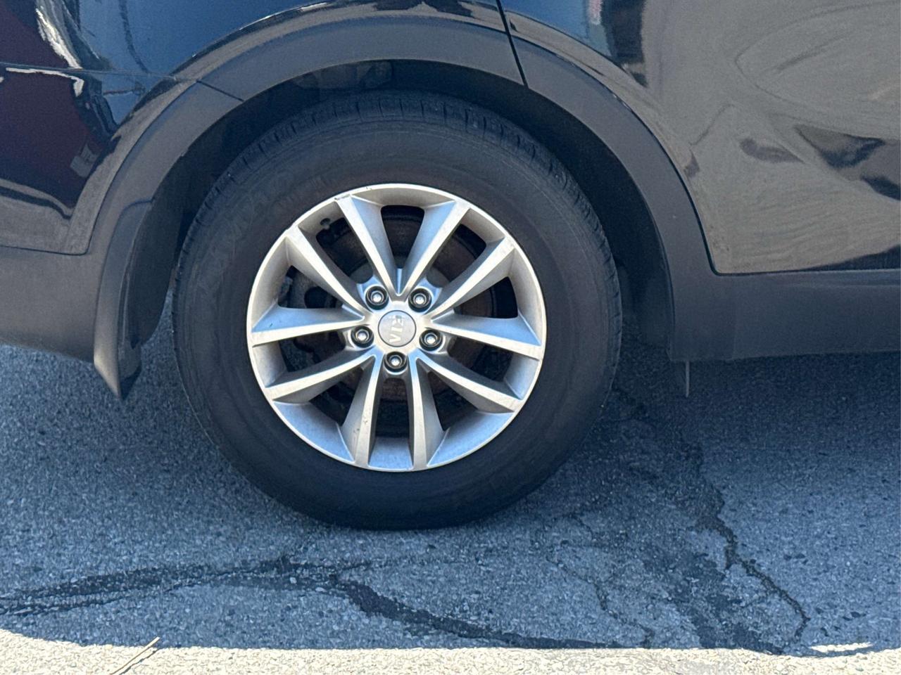 2016 Kia Sorento CERTIFIED AWD 7 PASS REAR CAM  WE FINANCE ALL Photo