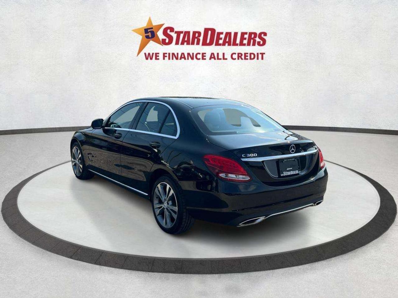 2017 Mercedes-Benz C-Class CERTIFIED C 300 VERY LOW KM  MINT! WE FINANCE ALL! Photo4