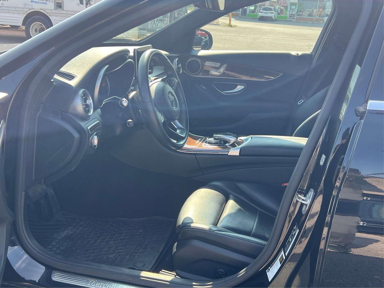 2017 Mercedes-Benz C-Class CERTIFIED C 300 VERY LOW KM  MINT! WE FINANCE ALL! Photo