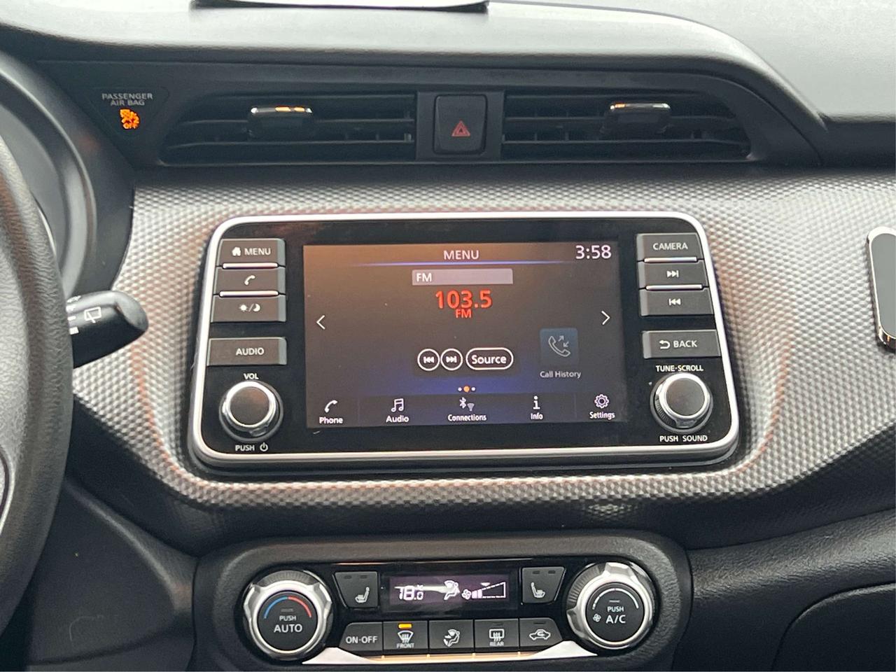 2020 Nissan Kicks SV NAV CRUSIE CONTROL LOW KM WE FINANCE ALL CREDIT Photo
