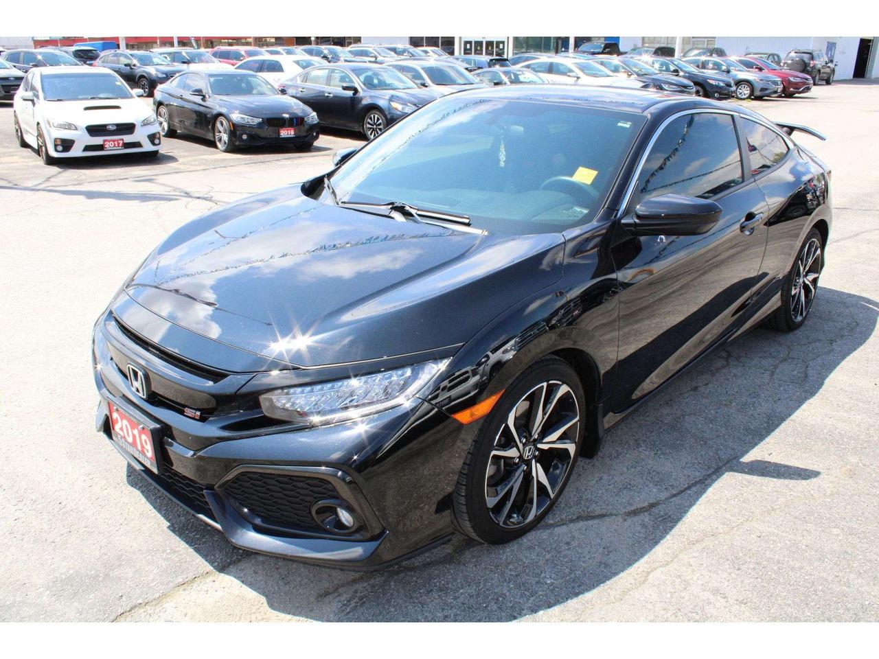 2019 Honda Civic NAV SUNROOF R-CAM LOADED! WE FINANCE ALL CREDIT! Photo1
