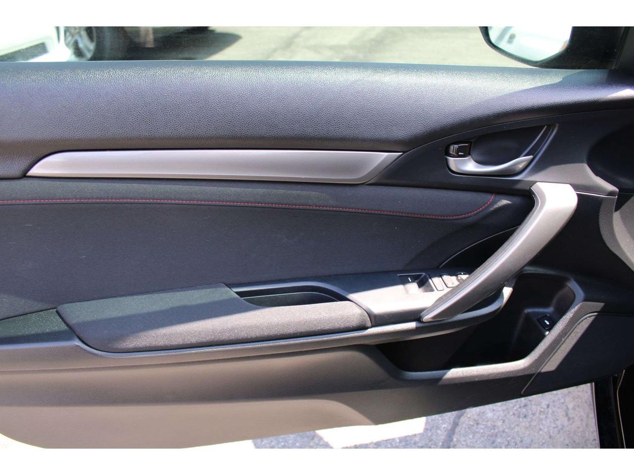 2019 Honda Civic NAV SUNROOF R-CAM LOADED! WE FINANCE ALL CREDIT! Photo
