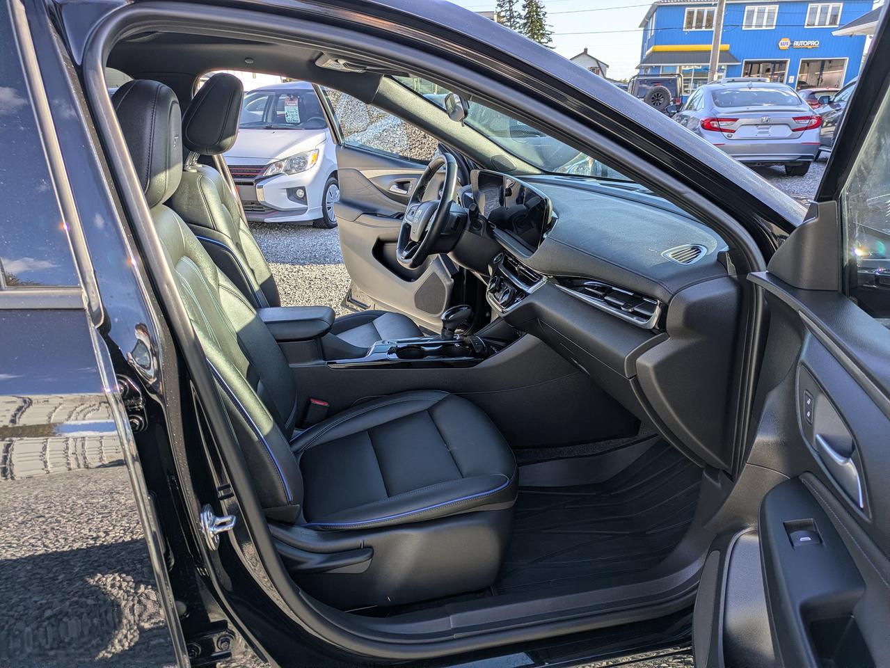 2024 Buick Envista FWD 4dr Sport Touring Photo