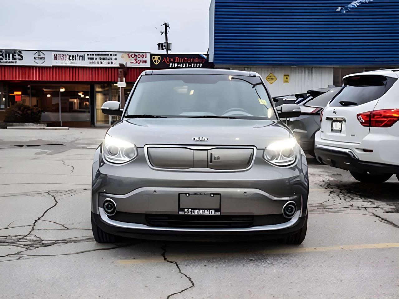2016 Kia Soul CERTIFIED NAV PANOROOF LEATHER MINT WE FINANCE Photo5