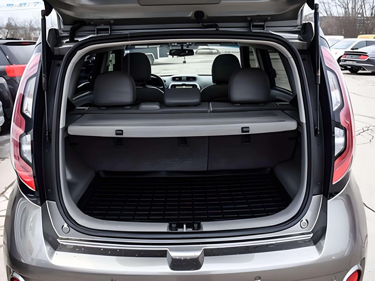 2016 Kia Soul CERTIFIED NAV PANOROOF LEATHER MINT WE FINANCE Photo