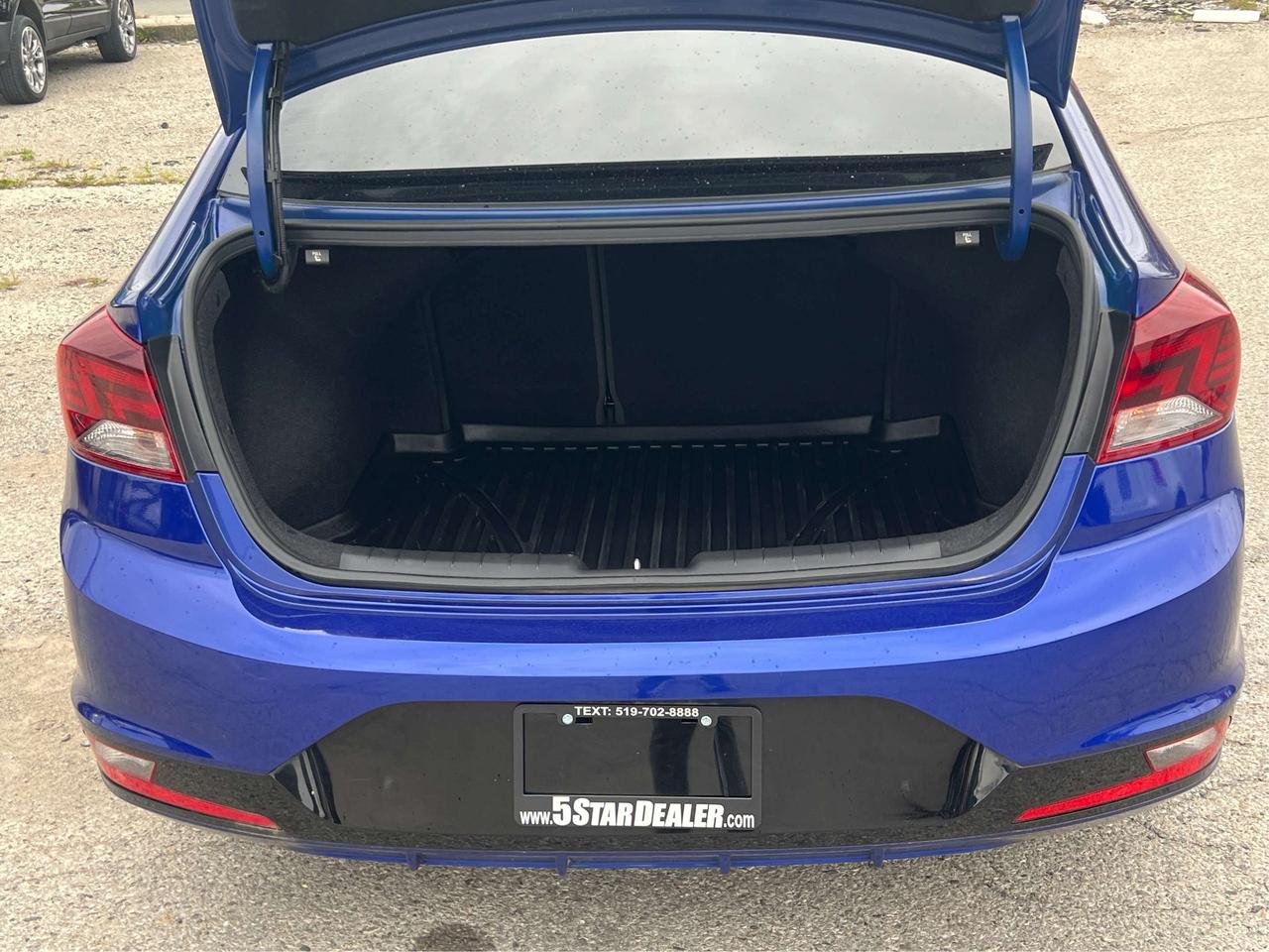 2020 Hyundai Elantra Luxury LEATHER SUNROOF MINT WE FINANCE ALL CREDIT Photo