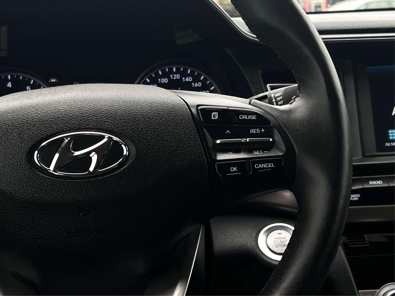 2020 Hyundai Elantra Luxury LEATHER SUNROOF MINT WE FINANCE ALL CREDIT Photo