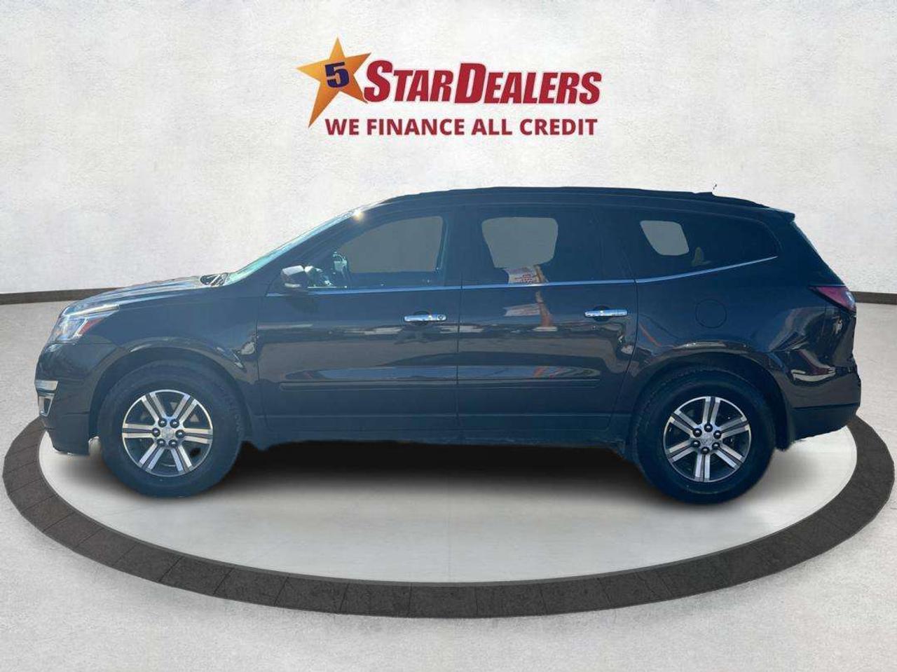 2017 Chevrolet Traverse 2LT/PANROOF/V6/MINT/LOADED/WE FINANCE ALL CREDIT! Photo