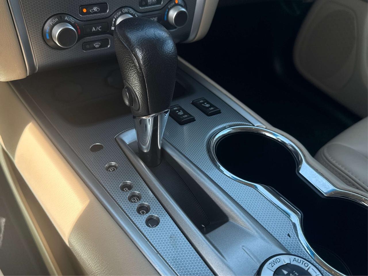 2017 Nissan Pathfinder CERTIFIED SL NAV LEATHER ROOF WE FINANCE ALL CREDT Photo