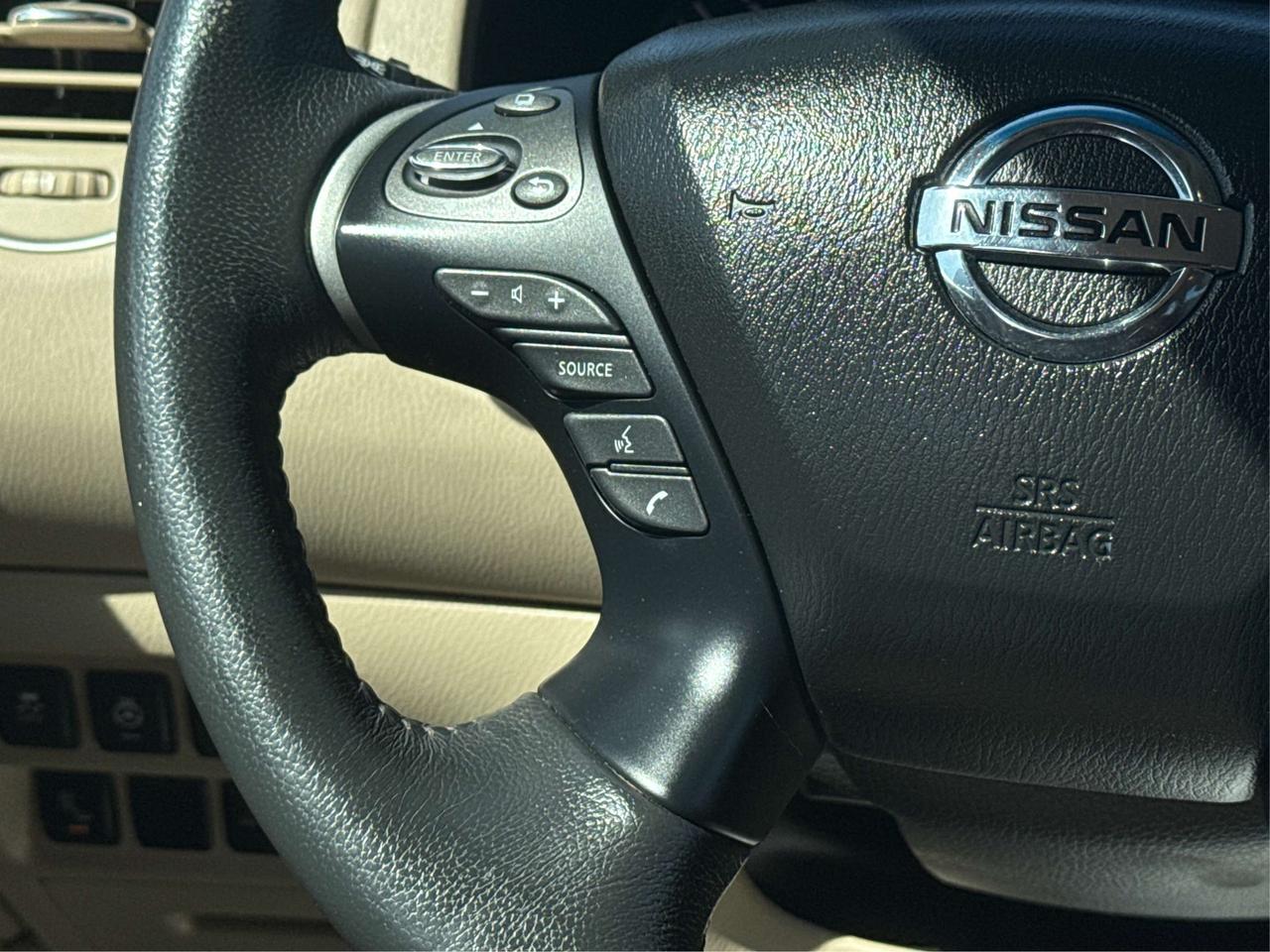 2017 Nissan Pathfinder CERTIFIED SL NAV LEATHER ROOF WE FINANCE ALL CREDT Photo