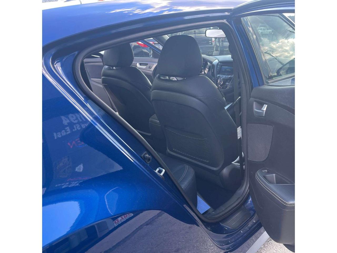 2015 Hyundai Veloster NAV LEATHER SUNROOF H-SEATS WE FINANCE ALL CREDIT! Photo