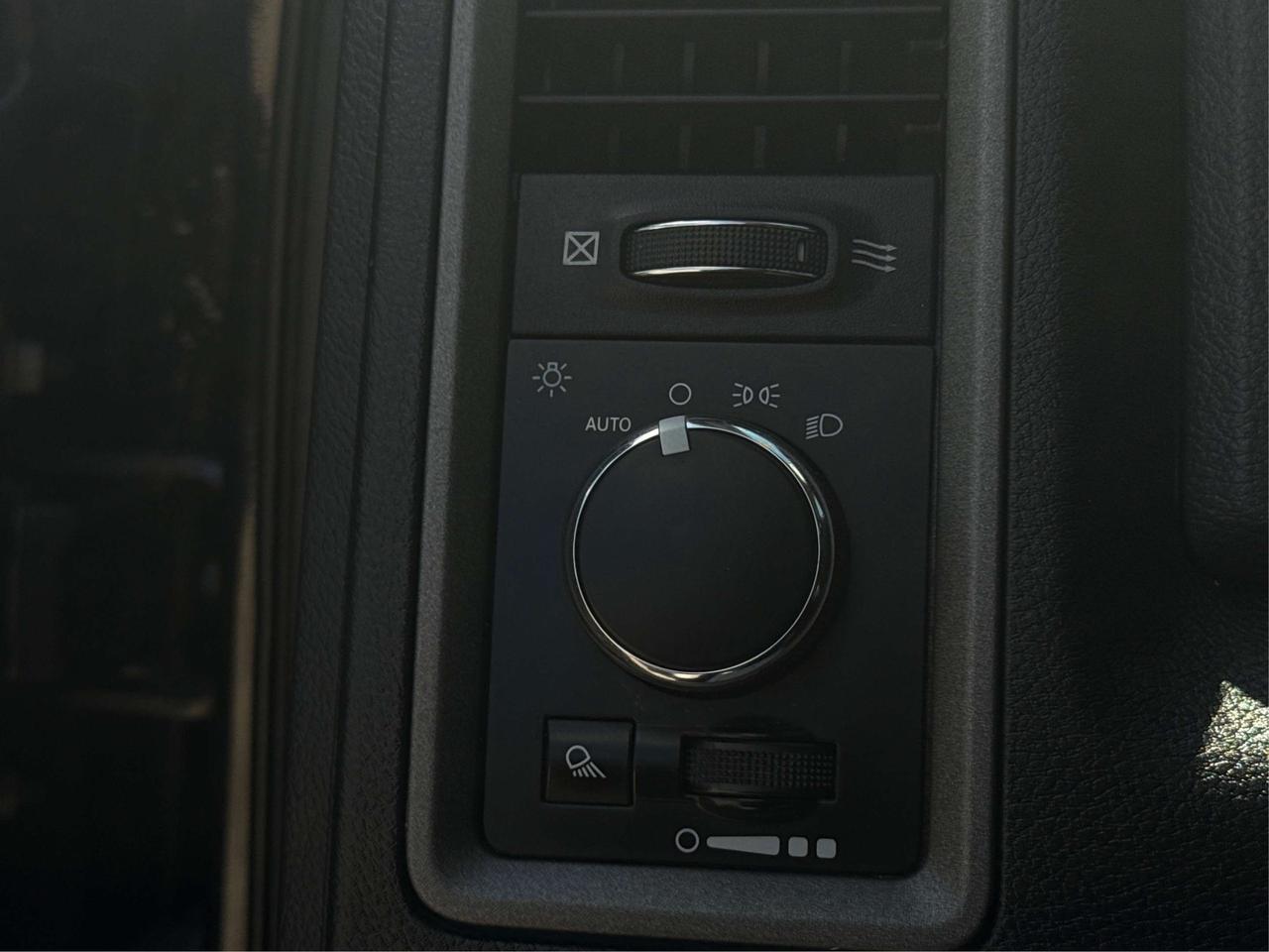2016 RAM 1500 CERTIFIED  WE FINANCE ALL CREDIT! APPLY NOW Photo