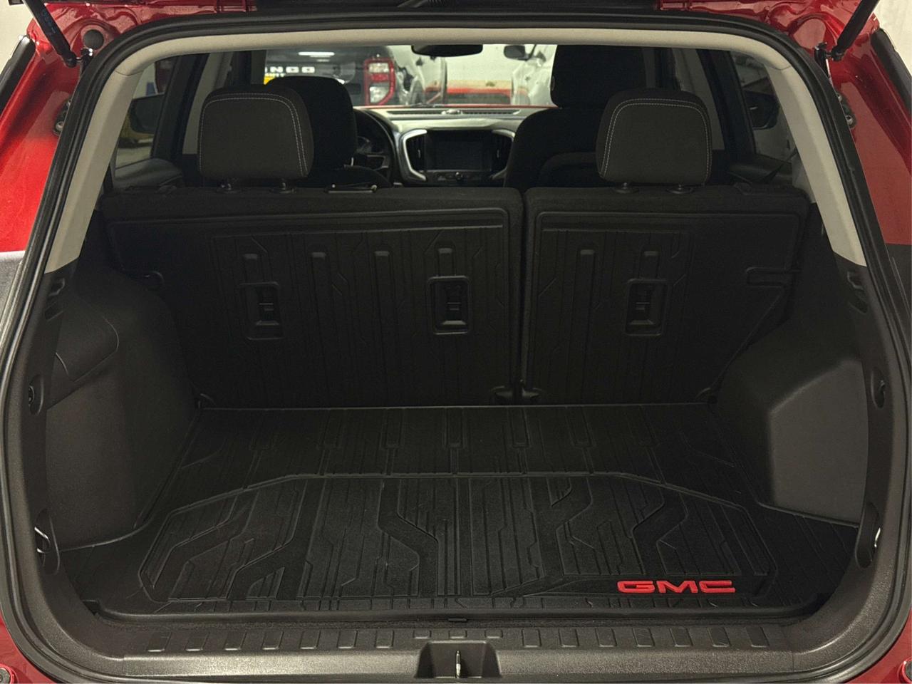 2022 GMC Terrain SEL/AWD/ROADREADY/LOW KM/WE FINANCE ALL CREDIT! Photo