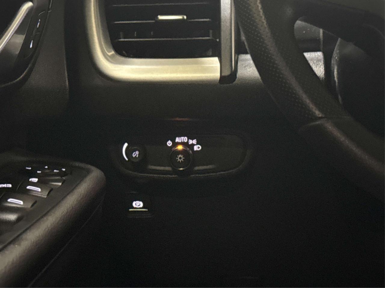2022 GMC Terrain SEL/AWD/ROADREADY/LOW KM/WE FINANCE ALL CREDIT! Photo