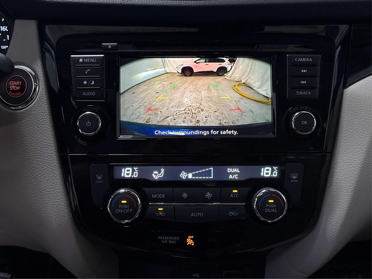 2020 Nissan Qashqai SV SUNROOF HEATD SEAT LOW KM WE FINANCE ALL CREDIT Photo