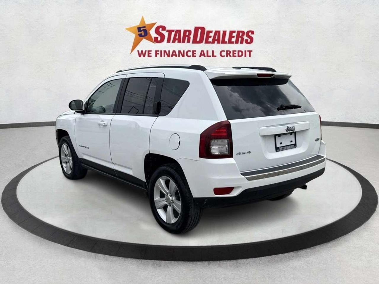 2017 Jeep Compass AWD LEATHER SUNROOF LOADED! WE FINANCE ALL CREDIT! Photo