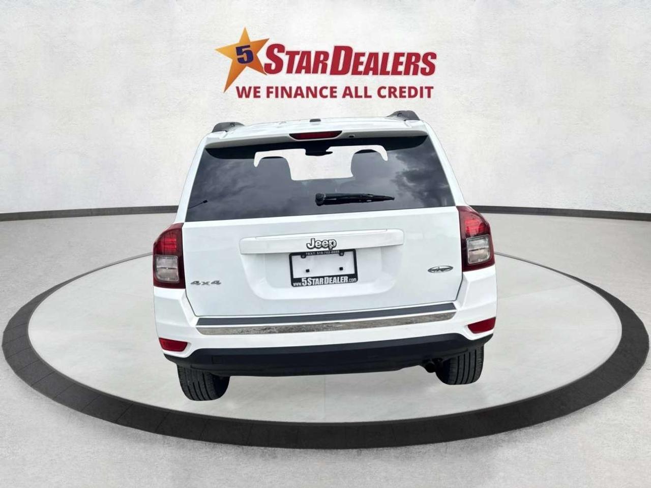 2017 Jeep Compass AWD LEATHER SUNROOF LOADED! WE FINANCE ALL CREDIT! Photo