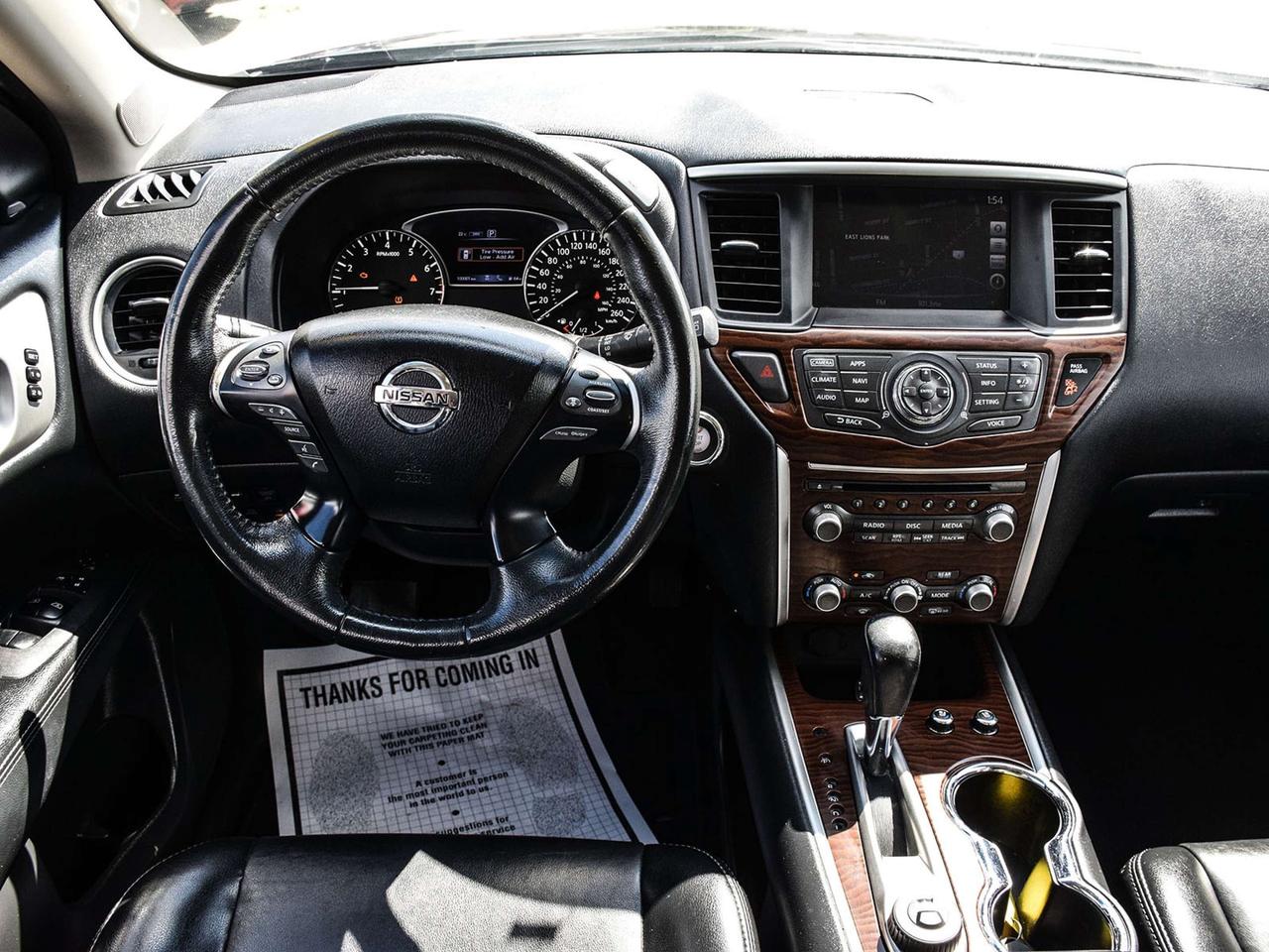 2017 Nissan Pathfinder Platinum DVD NAV LEATHR ROOF WE FINANCE ALL CREDIT Photo