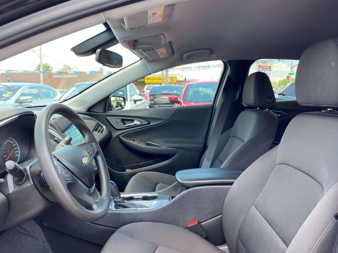 2019 Chevrolet Malibu LT/BLACKEDOUT/ROADREADY/MINT/WE FINANCE ALL CREDIT Photo