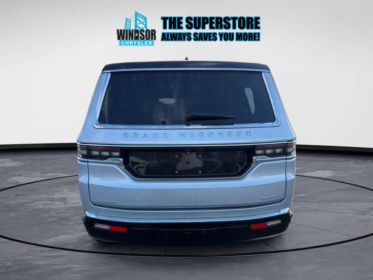 2022 Jeep Grand Wagoneer Series I 4x4 Photo