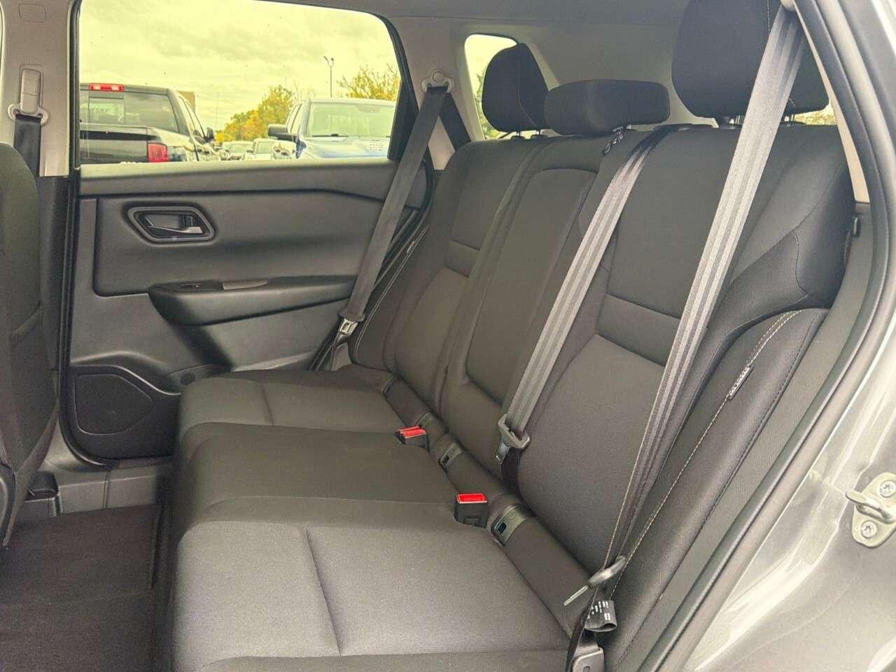 2025 Nissan Rogue AWD S Photo