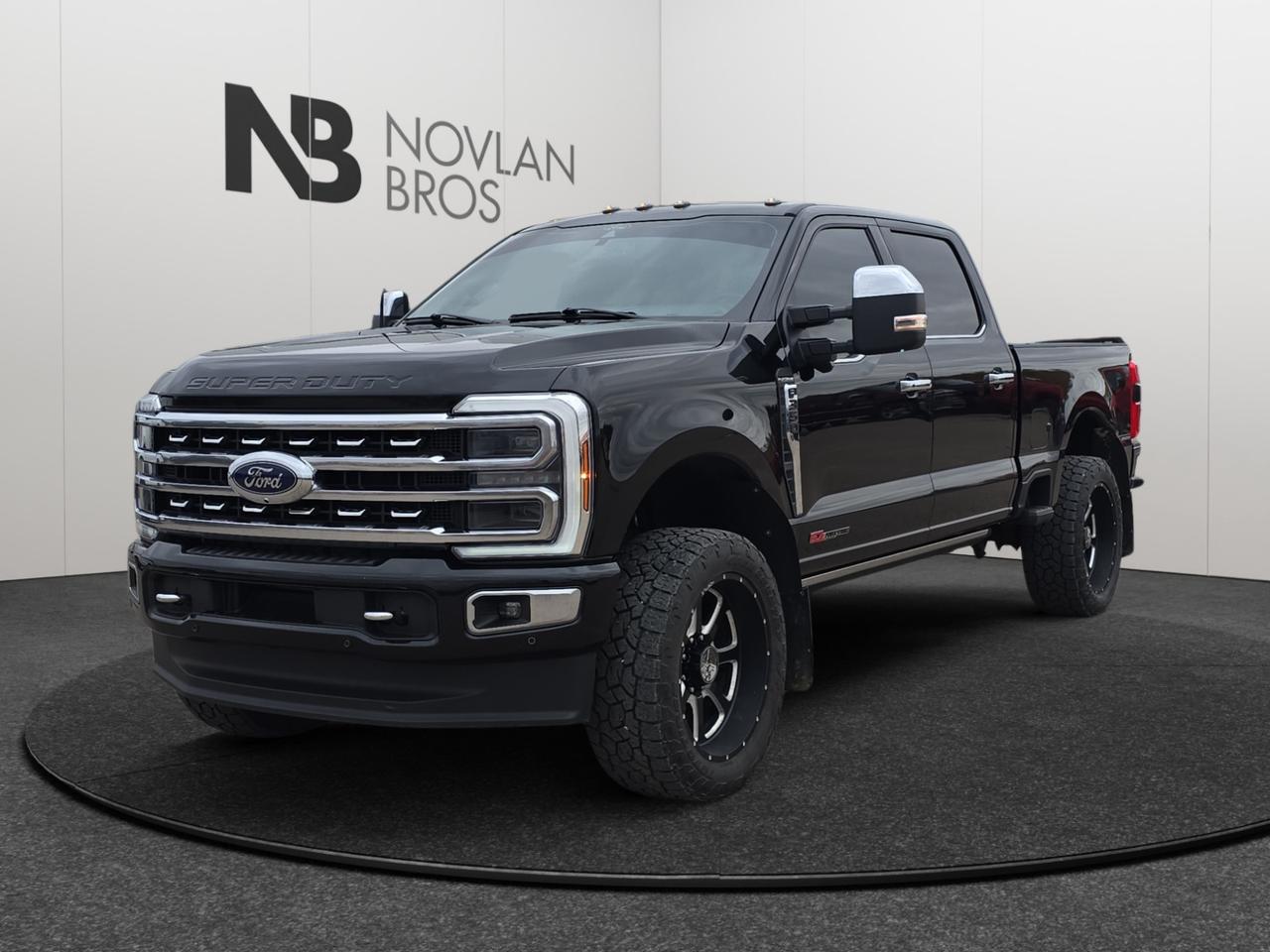 2024 Ford F-350 Super Duty SRW Platinum Photo0