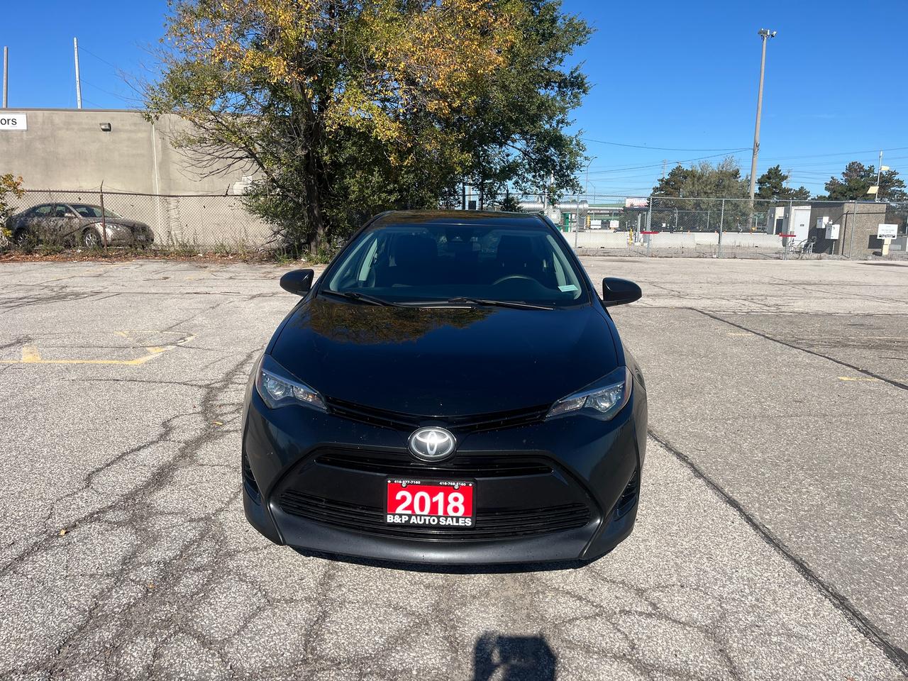 2018 Toyota Corolla LE CVT Photo1