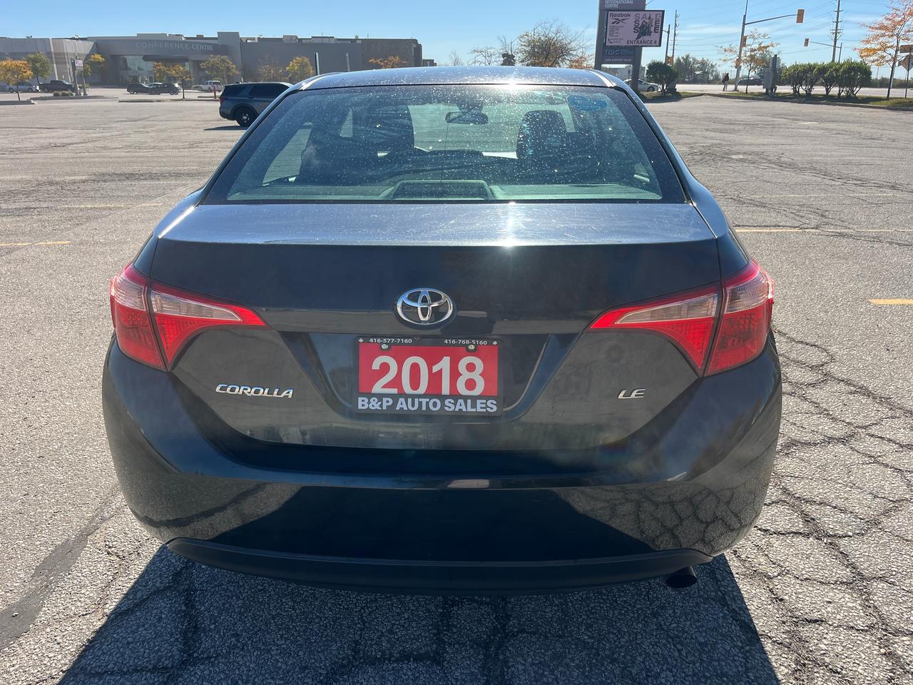2018 Toyota Corolla LE CVT Photo4