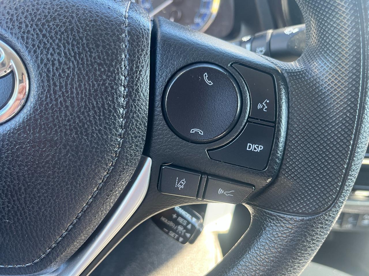 2018 Toyota Corolla LE CVT Photo