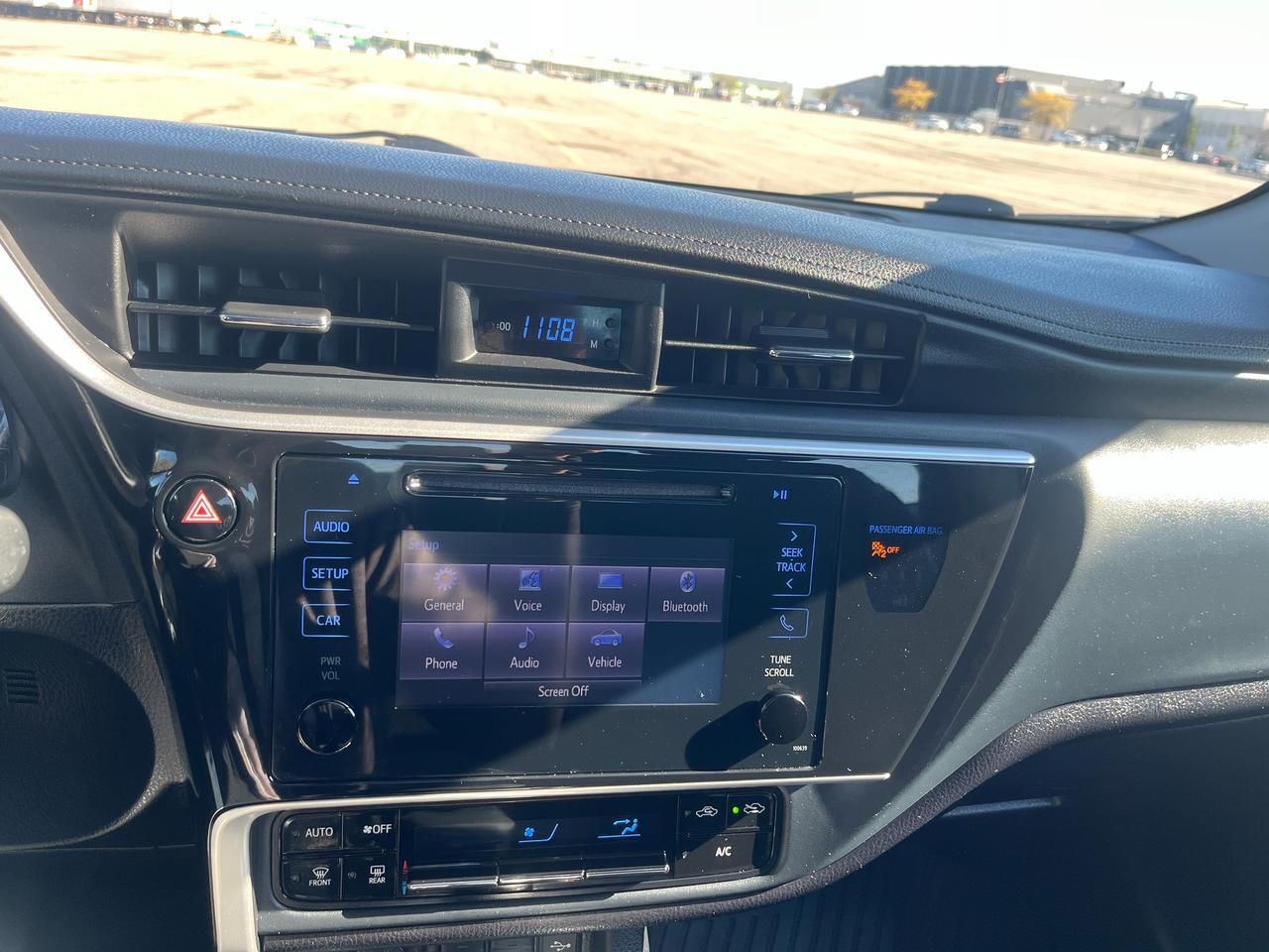 2018 Toyota Corolla LE CVT Photo
