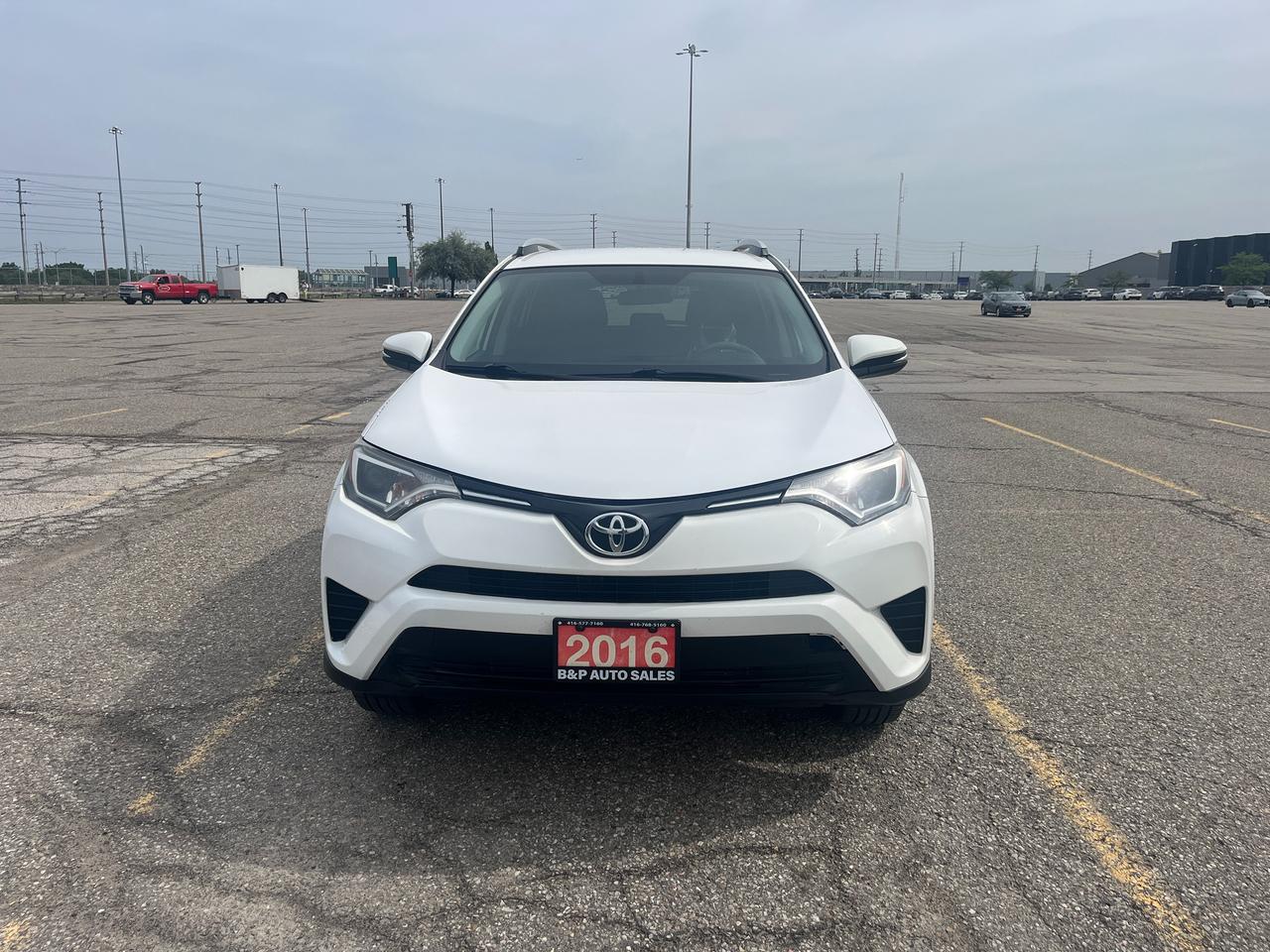2016 Toyota RAV4 AWD 4dr LE Photo1